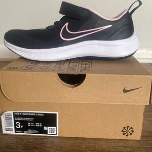 Nike Star Runner 3 (PSV) little girls size 3y